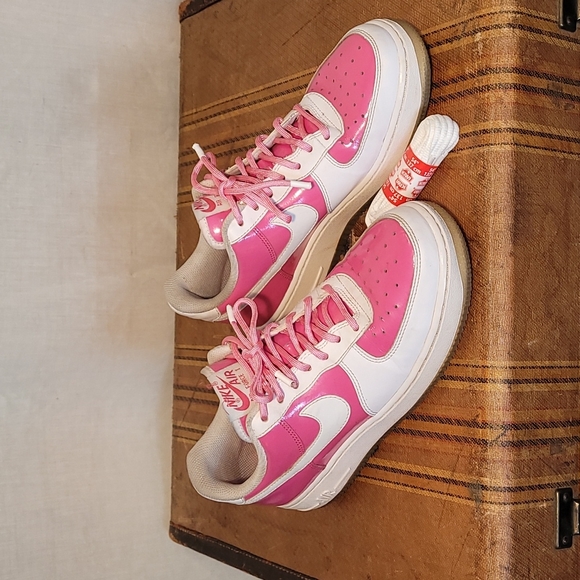 Nike 334212-611 Air Force 1 Pink Valentines Athletic Shoes - Picture 2 of 13
